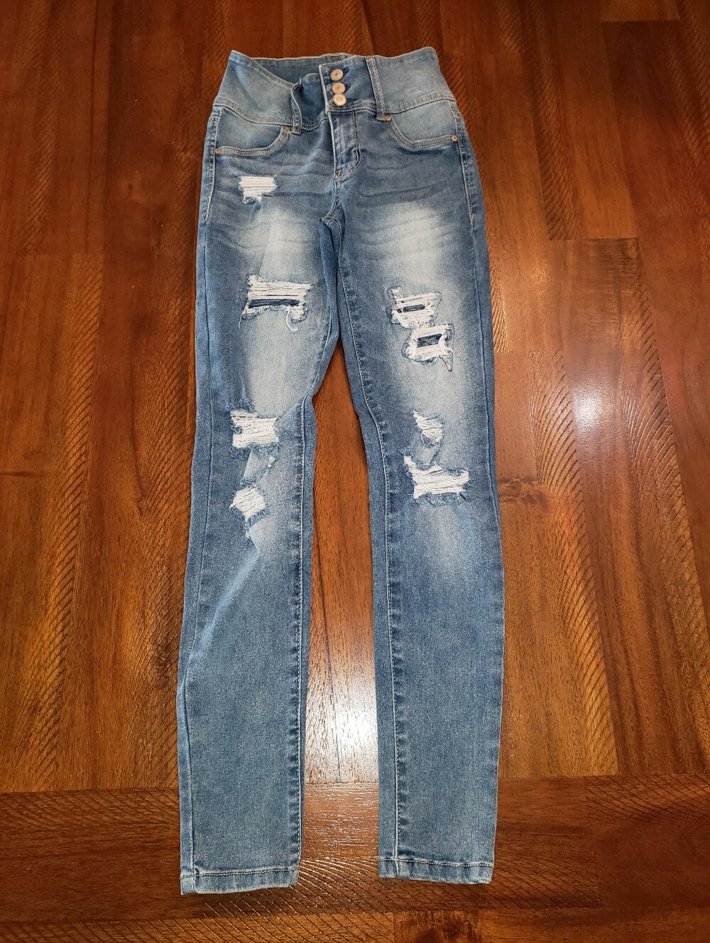 Wallflower Jeans The Sassy High Rise